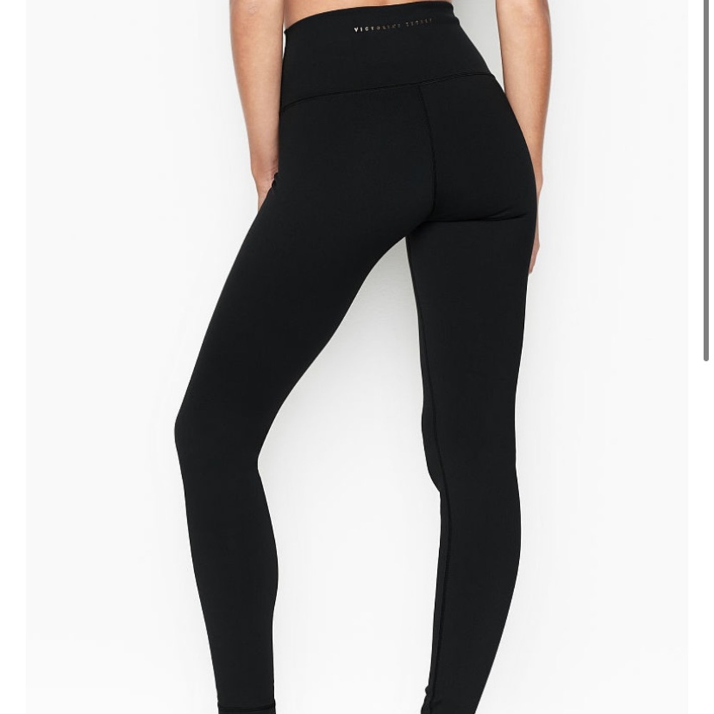 VS Essential Leggings